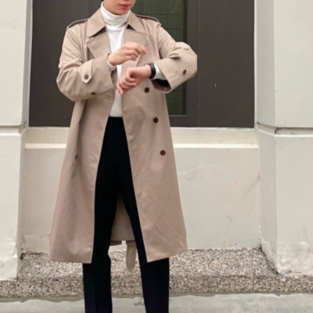 Uniqlo MenClassic Tan Trench Coat